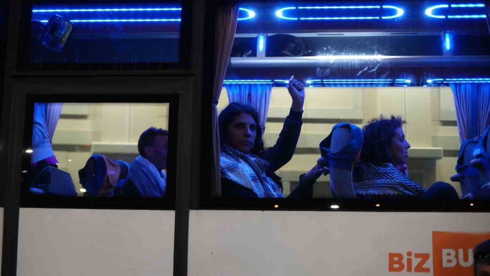 İsrail’in Alıkoyduğu Sumud Filosu Aktivistleri İstanbul’a Getirildi