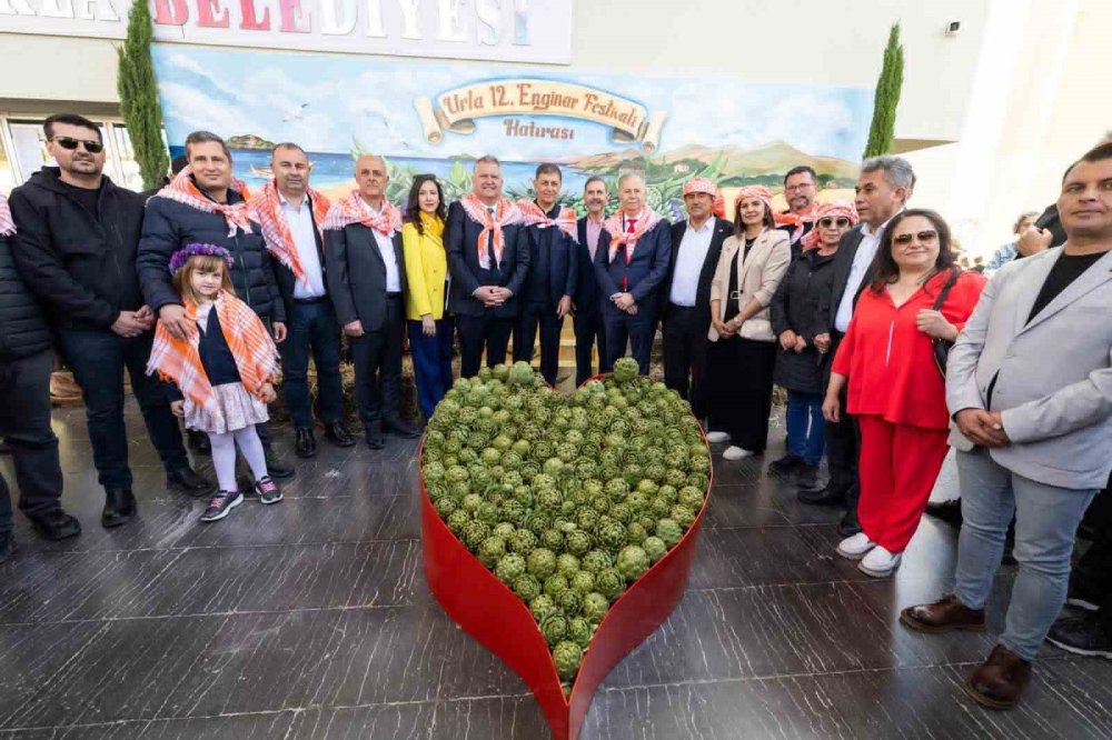 İzmir Urla’da 12. Enginar Festivali Coşkusu