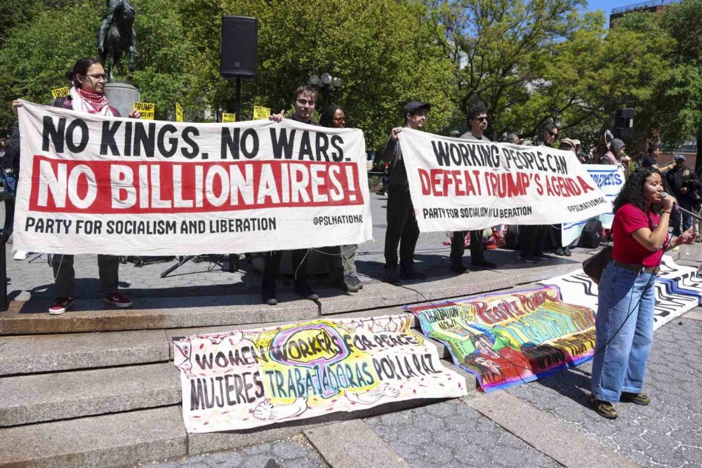 New York’ta Geniş Katılımlı 1 Mayıs Yürüyüşü