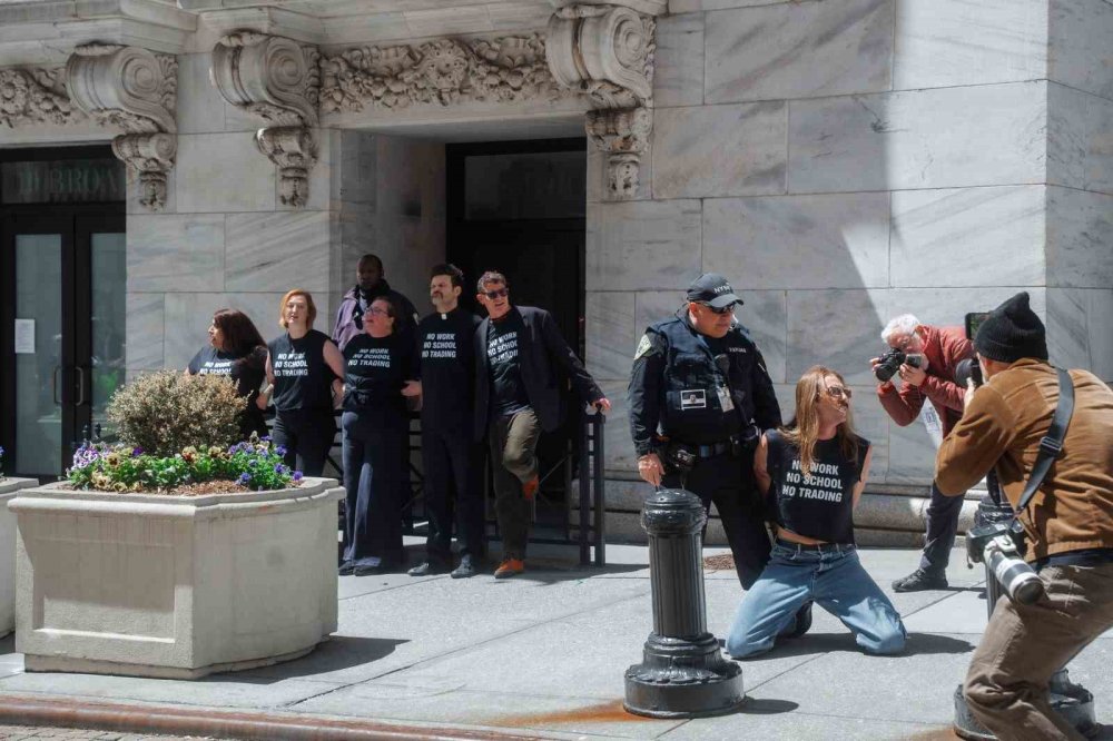 New York’ta Geniş Katılımlı 1 Mayıs Yürüyüşü