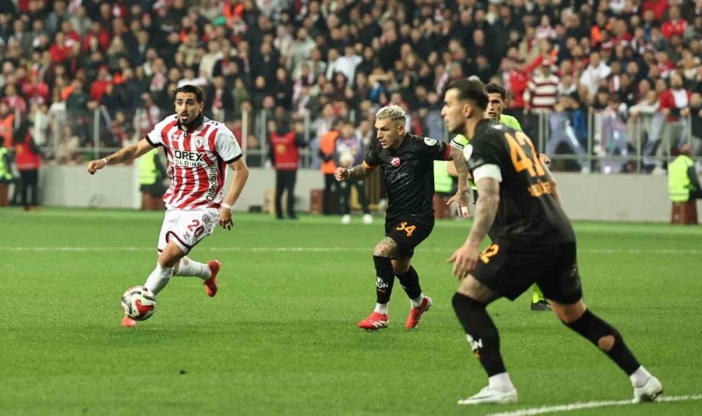 Samsunspor’dan Tarihi Galibiyet.. Galatasaray’a 9 Maç Sonra Ağır Darbe!
