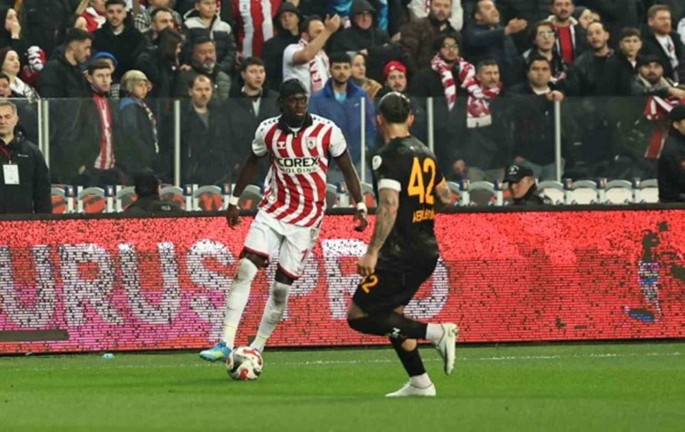 Samsunspor’dan Tarihi Galibiyet.. Galatasaray’a 9 Maç Sonra Ağır Darbe!