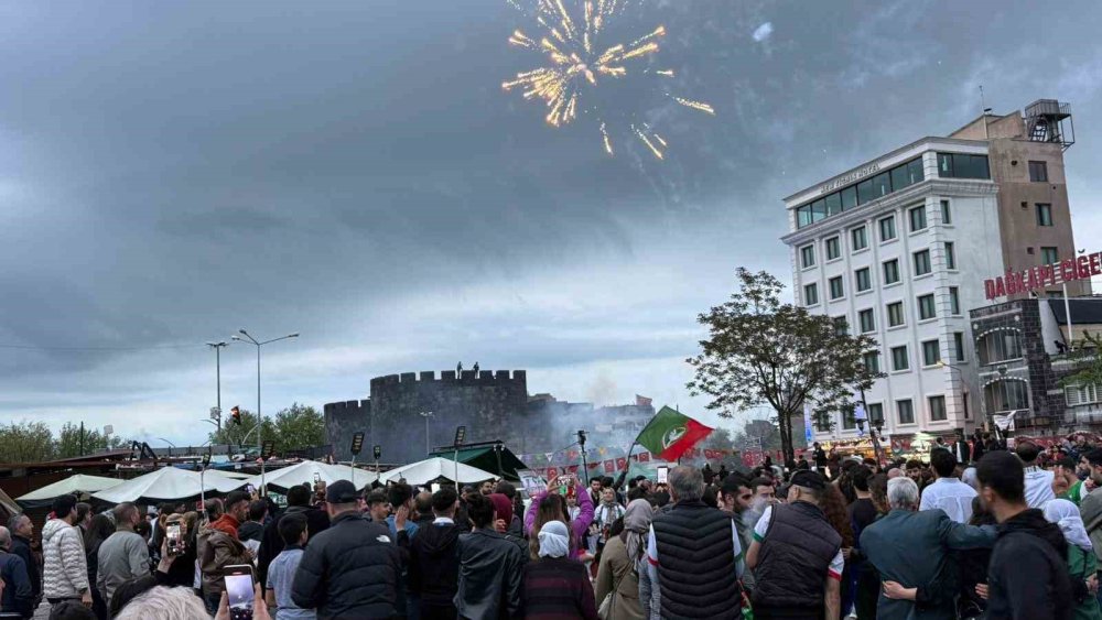 Diyarbakır’da Şampiyonluk Kutlamaları: 11 Yaralı, 10 Gözaltı