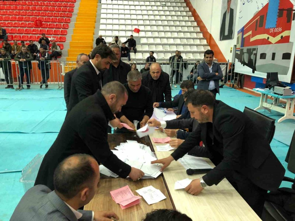 Eren Alp Bin 478 Oyla Yeniden Başkan Seçildi