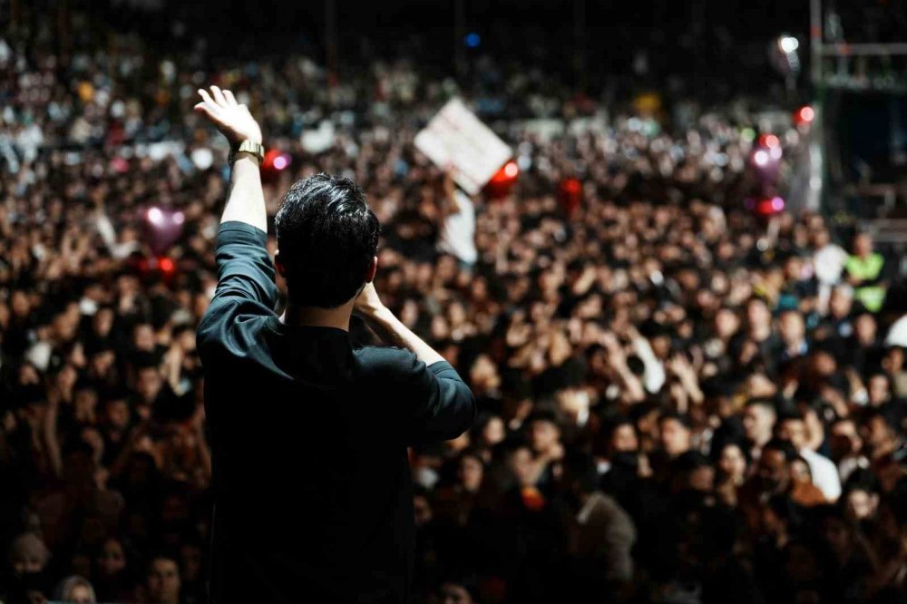 Kumluca’da Festival Coşkusu Poizi Konseriyle Devam Etti
