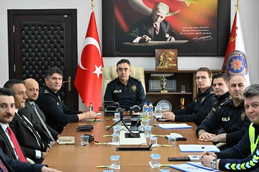 Kars’ta Güvenlik ve Asayiş Masada.. Emniyet Yeni Tedbirleri Devreye Alıyor!