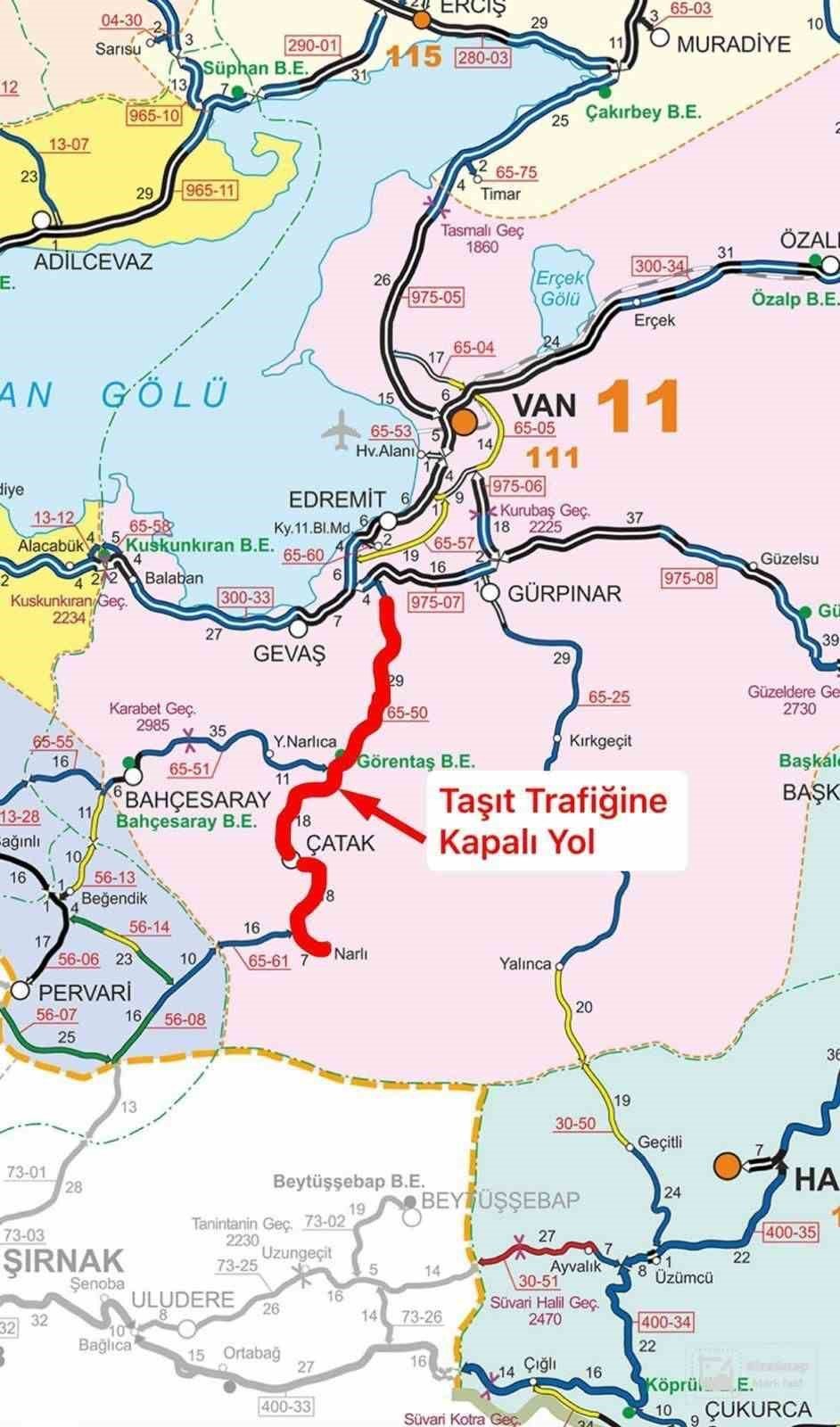 Van'ın Çatak Kara Yolu Araç Trafiğine Kapatıldı