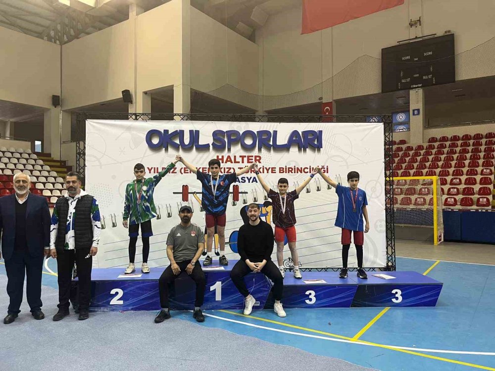 Ağrı’nın Gururu Osman Oğur.. Halterde İkinci Kez Türkiye Şampiyonu Oldu!