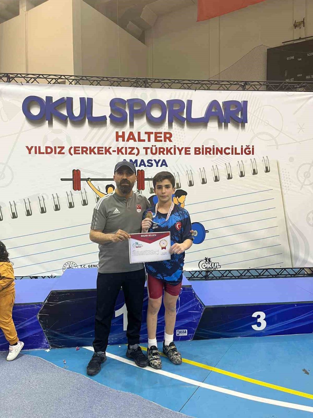 Ağrı’nın Gururu Osman Oğur.. Halterde İkinci Kez Türkiye Şampiyonu Oldu!