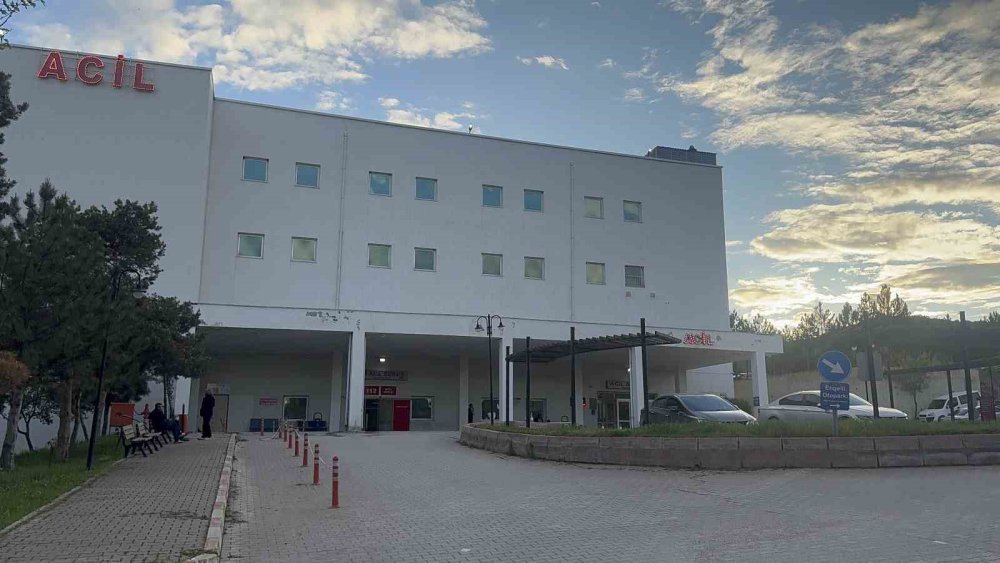 Çorum’da ‘KYK Yurdu’nda Endişelendiren Gece.. Onlarca Öğrenci Hastanelik Oldu!