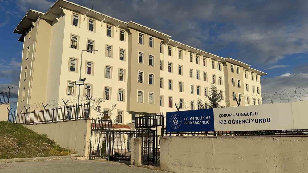 Çorum’da ‘KYK Yurdu’nda Endişelendiren Gece.. Onlarca Öğrenci Hastanelik Oldu!