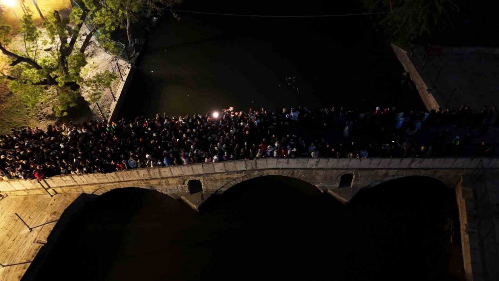 Kakava ve Hıdırellez Şenlikleri’nde Renkli Görüntüler Oluştu