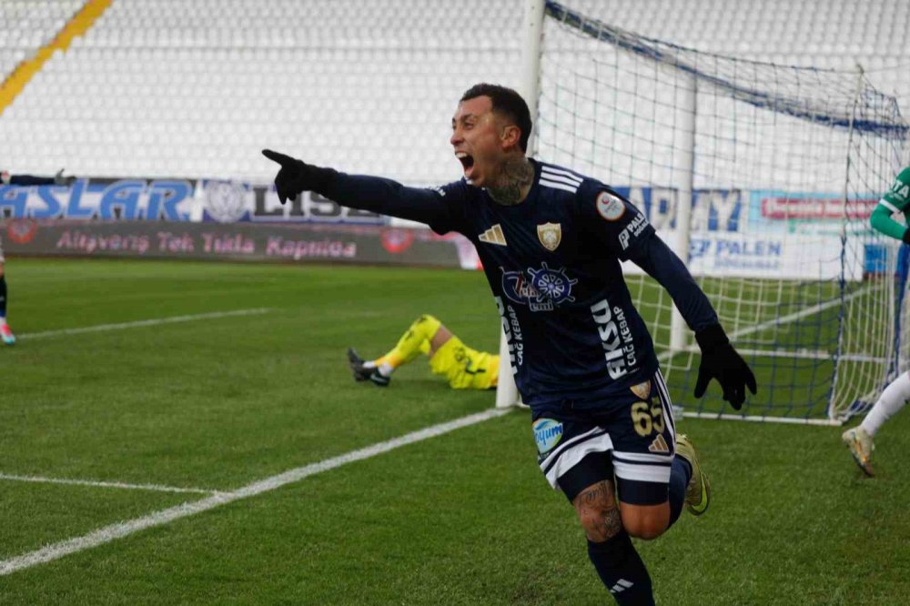 Rekorlarla Süper Lig’e Döndü.. Erzurumspor, Tarihi Sezonu Zirvede Tamamladı!