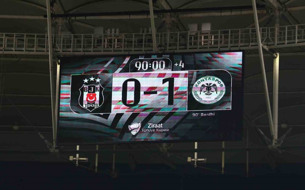 Tüpraş’ta Büyük Şok.. Beşiktaş Uzatmada Yıkıldı, Konyaspor Finale Çıktı!