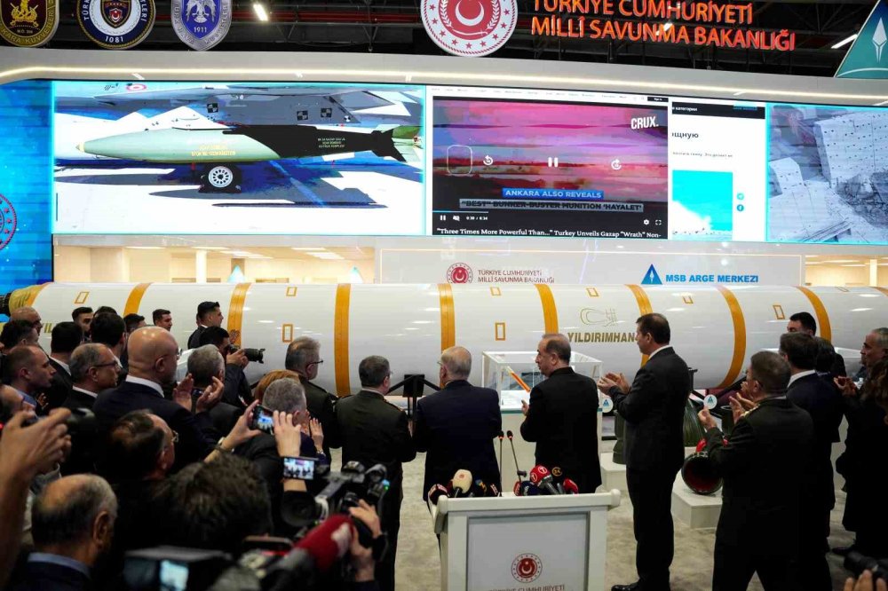 Türkiye’nin Bugüne Kadar Ürettiği En Büyük Füzesi Yıldırımhan İlk Kez Sergilendi