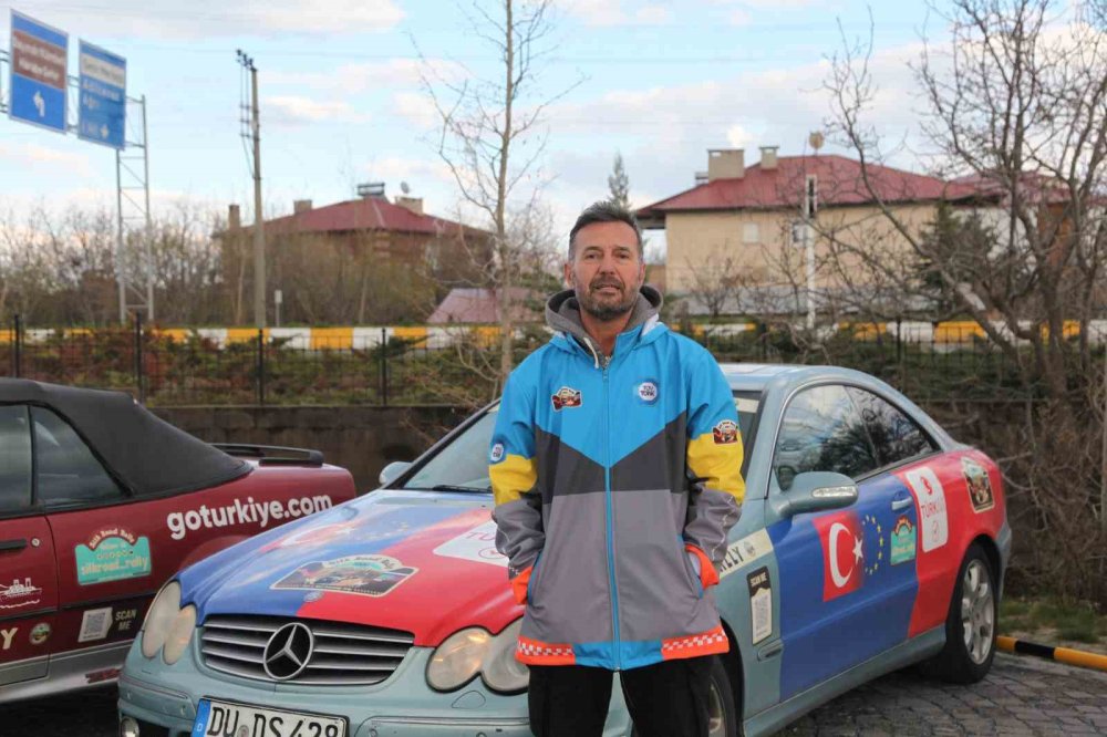 Almanya’dan Nepal’e Uzanan Ralli.. Ahlat’ın Tarihi Mirası İlgi Odağı Oldu!