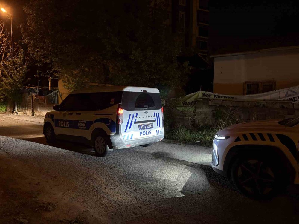Kayseri’de Anne ve Oğlu Karbonmonoksit Gazından Zehirlendi