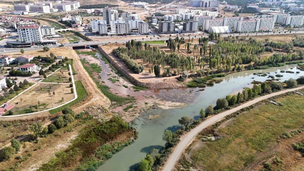Kızılırmak’a Rengini Veren Fadlum Irmağı 8 Ay Sonra Yeniden Coştu