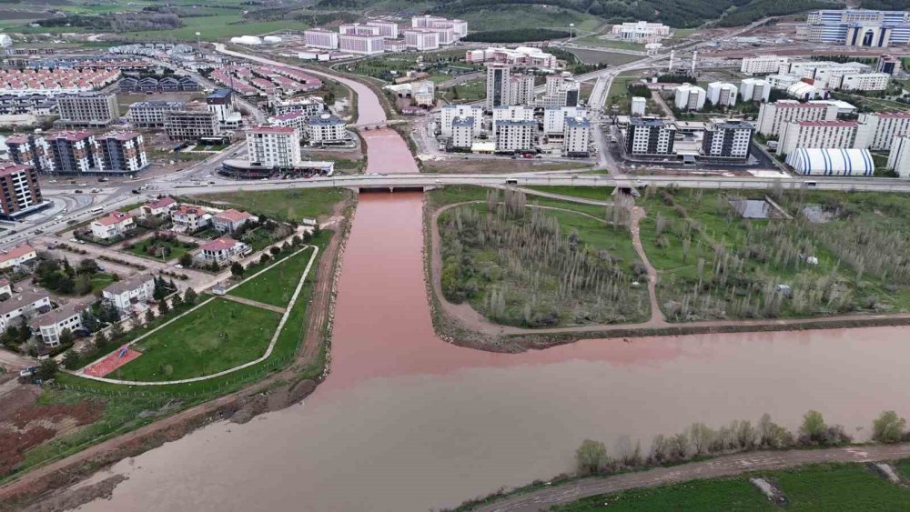 Kızılırmak’a Rengini Veren Fadlum Irmağı 8 Ay Sonra Yeniden Coştu