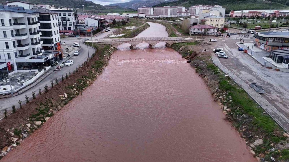 Kızılırmak’a Rengini Veren Fadlum Irmağı 8 Ay Sonra Yeniden Coştu