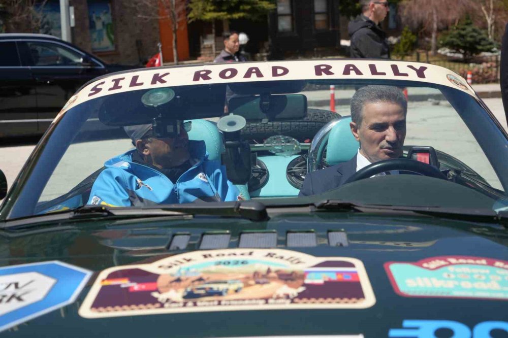 Doğu-Batı Dostluk Rallisi Erzurum’da.. 19 Bin Kilometrelik Yolculuk Sürüyor!