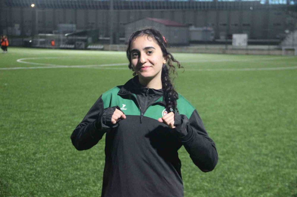 Erzurum’un İlk Kadın Futbol Takımı Sahaya Çıkıyor.. Hedef 2. Lig ve Başarı!