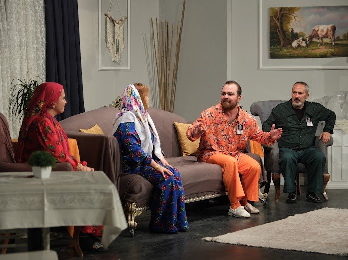 Erzurum Şehir Tiyatrosu Turneye Çıkıyor.. “Helvayı Yedik” Dört Kentte Sahnelenecek!