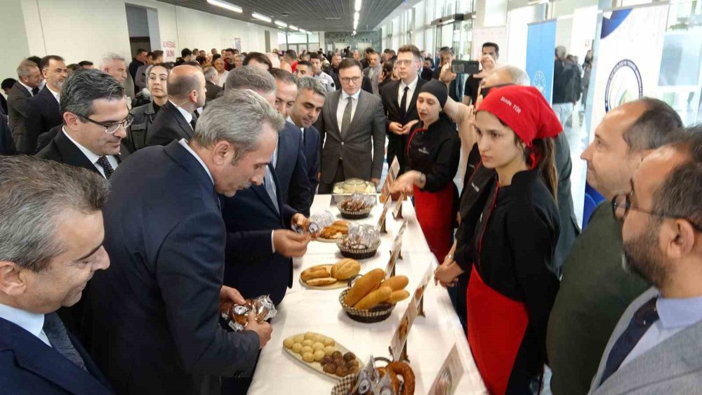 Erzurum’da Tam Buğday Kampanyası Tanıtıldı.. Sağlıklı Beslenme Vurgusu Yapıldı!