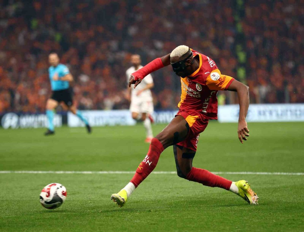 Galatasaray’dan Tarihi Zafer.. Süper Lig’de 26. Şampiyonluk Geldi!