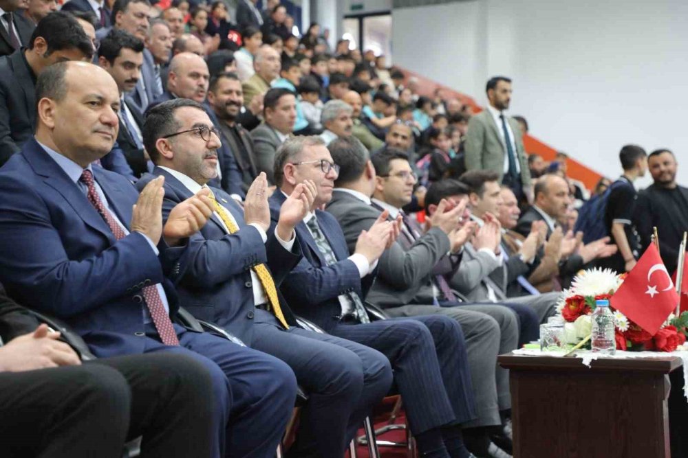 Kars’ta Zeka Oyunları Heyecanı.. 400 Öğrenci Türkiye Şampiyonası İçin Yarıştı!