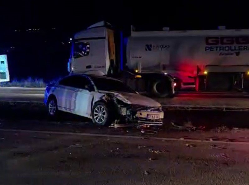 Osmaniye’de Tanker İle 2 Otomobil Çarpıştı: 1 Ölü, 2 Yaralı