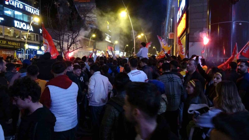 Erzurum’da Galatasaray Taraftarının Şampiyonluk Coşkusu