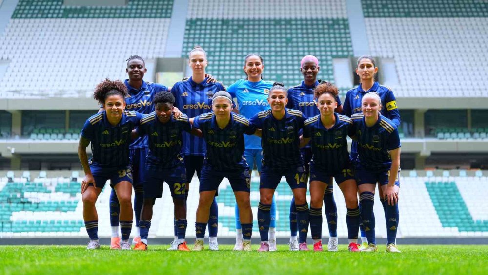 Fenerbahçe’den Tarihi Zafer.. ‘Kadın Futbolu’nda İlk Şampiyonluk Geldi!
