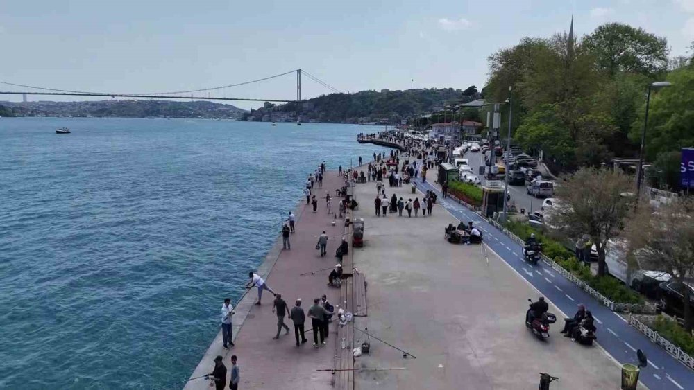 İstanbul’da Hafta Sonu: Güneşi Gören Sahile Koştu