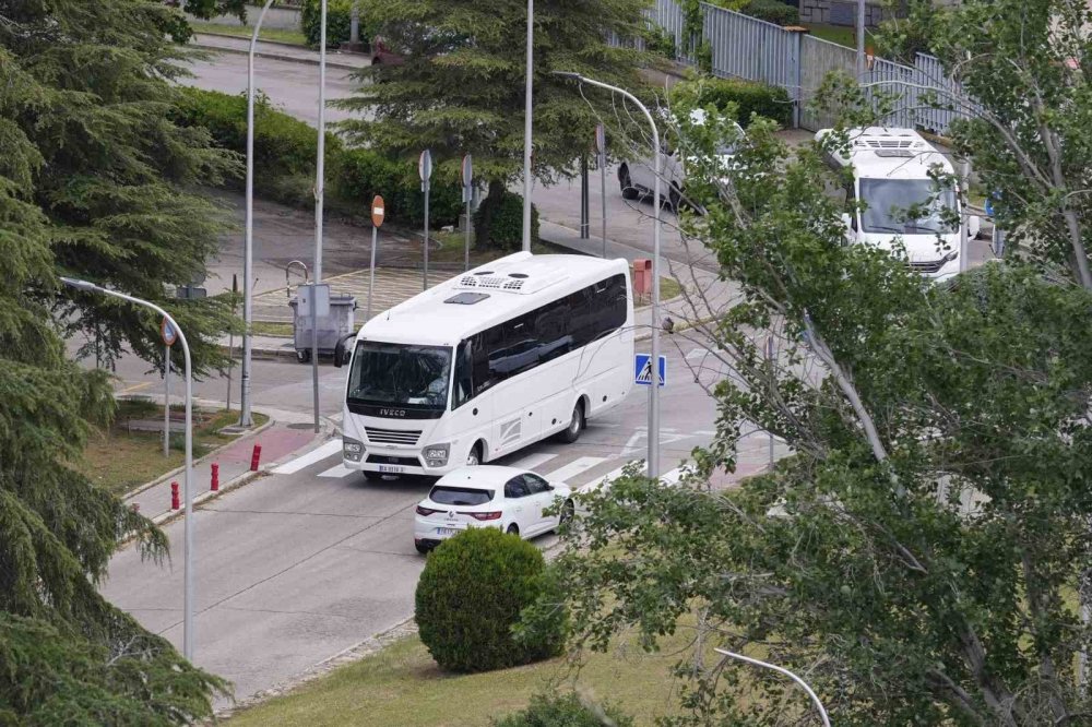 Hantavirüs Salgını: Fransa’ya Tahliye Edilen Bir Yolcuda Semptomlar Tespit Edildi