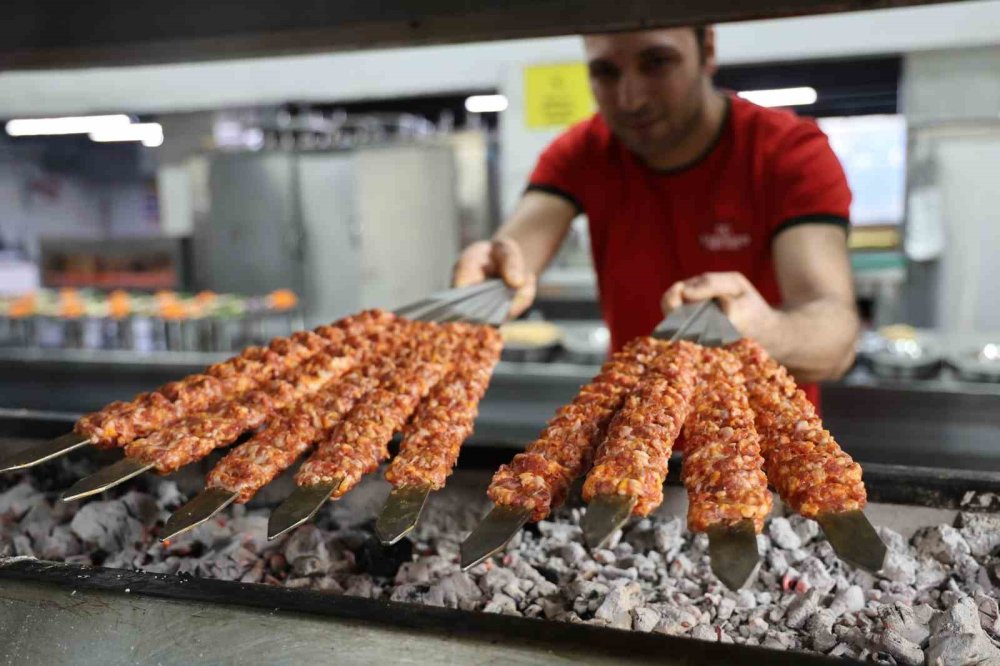 Uzmanlardan Dikkat Çeken Açıklama.. Adana Kebabı Sağlıklı Yaşamı Destekliyor!