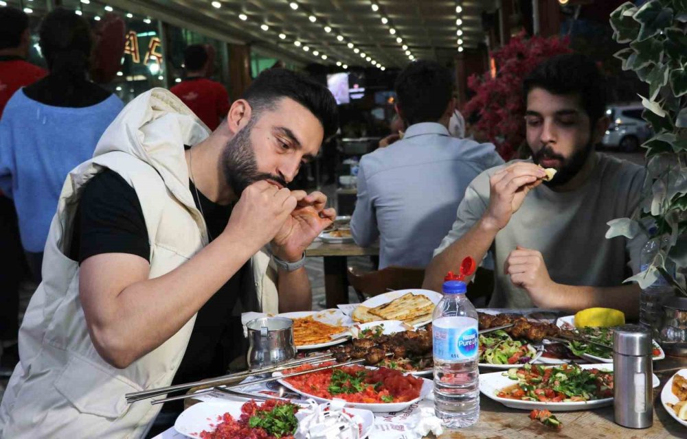 Uzmanlardan Dikkat Çeken Açıklama.. Adana Kebabı Sağlıklı Yaşamı Destekliyor!