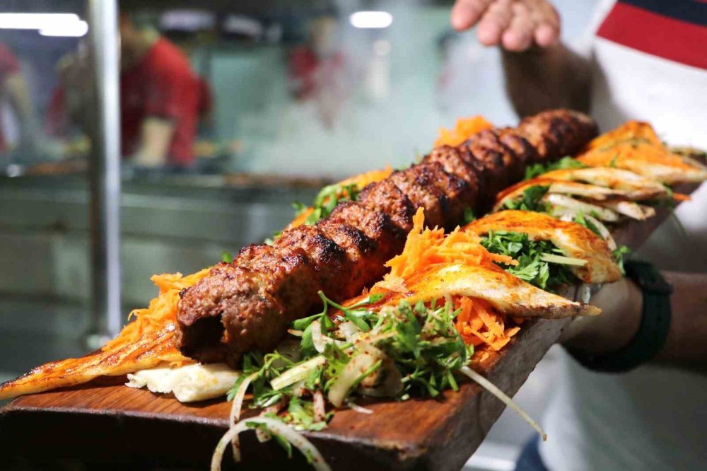 Uzmanlardan Dikkat Çeken Açıklama.. Adana Kebabı Sağlıklı Yaşamı Destekliyor!