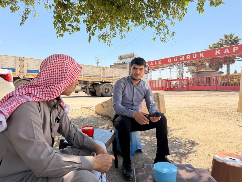 Akçakale Gümrük Kapısı’ndan Sivil Geçişler Başladı