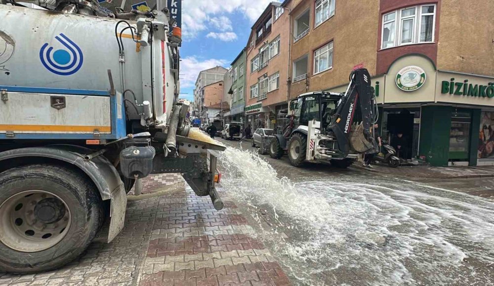 Havza’da Selin İzleri Havadan Görüntülendi.. Araçlar Hurdaya Döndü, İlçe Alarmda!