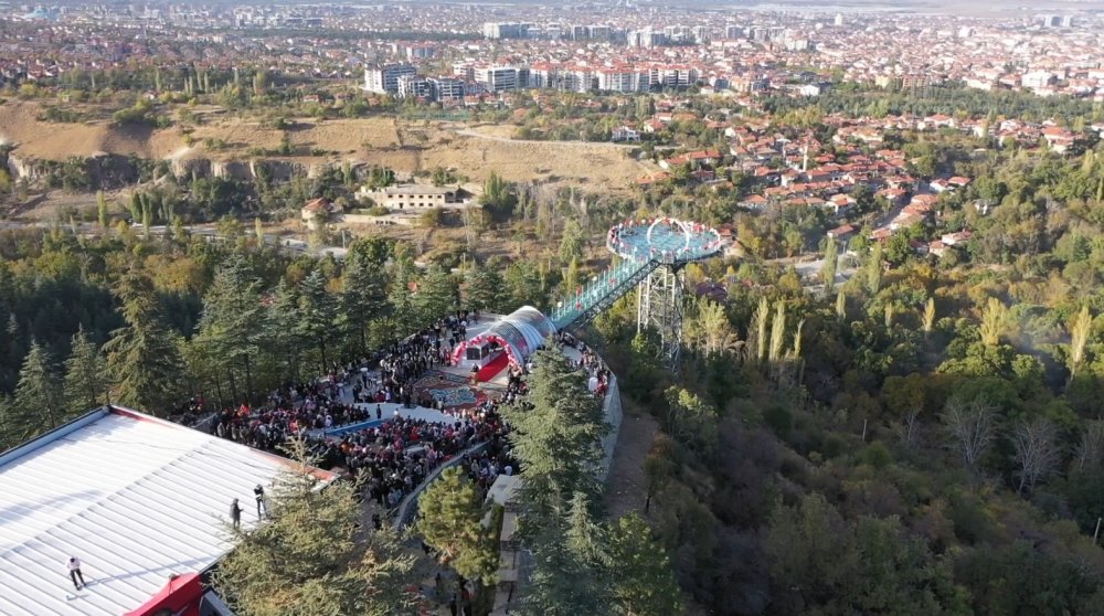 Kirazlıdere’ye Yoğun İlgi.. Isparta’nın Cam Terası Turizmin Yeni Gözdesi Oldu!