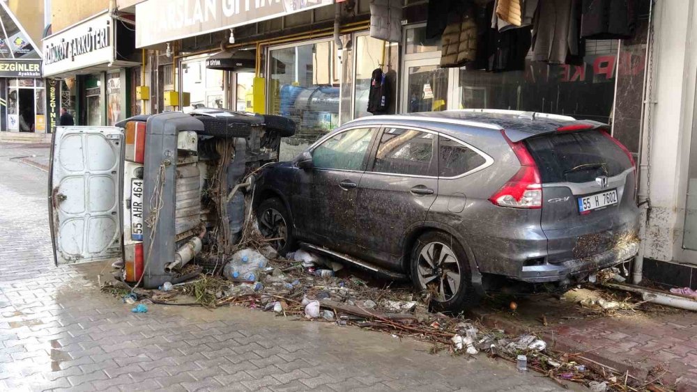 Sel Felaketinin Boyutu Gün Ağarınca Ortaya Çıktı