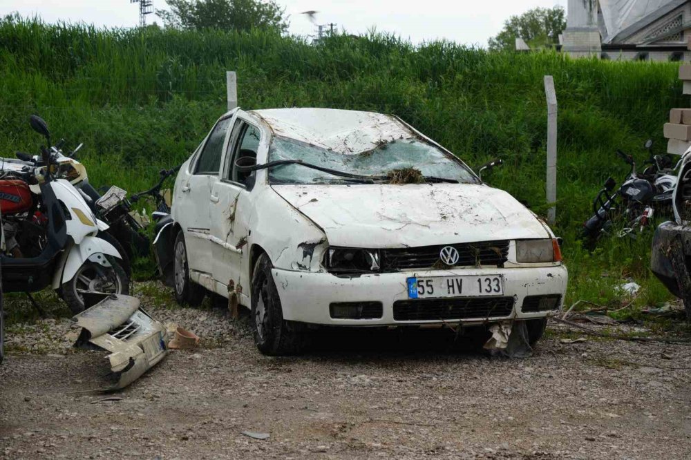 Sel Felaketinin Yaşandığı İlçede Araç Mezarlığı Oluştu