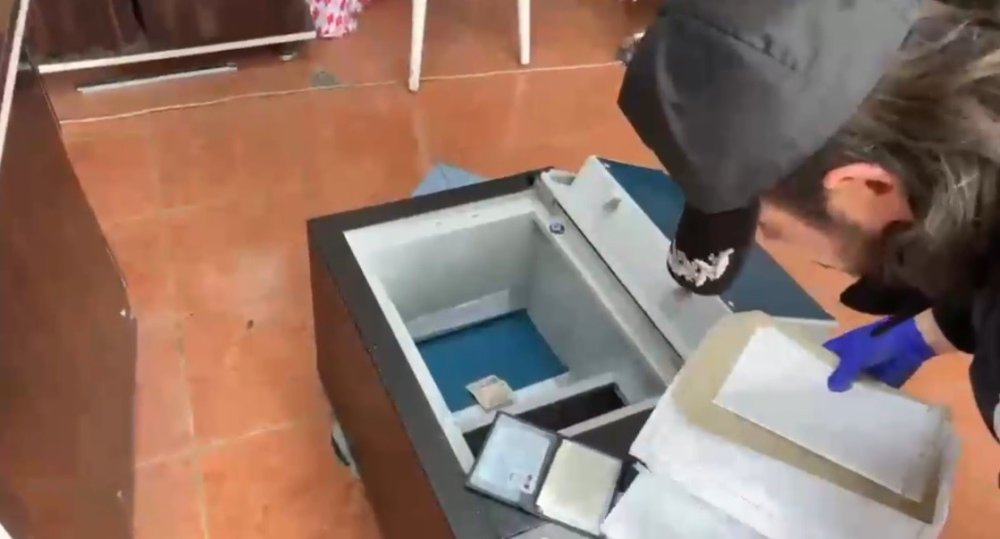 Kars’ta Tefecilik Operasyonu.. Milyonluk Çekler, Tapular ve Uyuşturucu Ele Geçirildi!