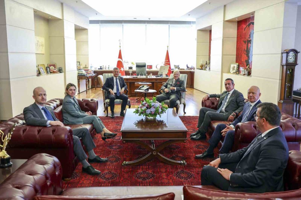 Koç Ailesinden Ankara Turu.. Özel ve Bahçeli’ye 100’üncü Yıl Daveti Sunuldu!