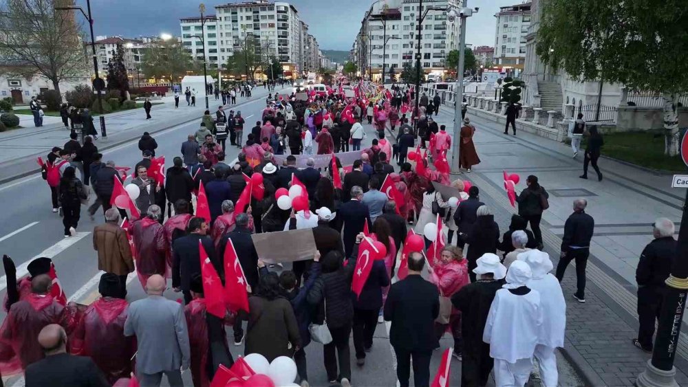 "Sivas Uluslararası Film Festivali" Kortej Yürüyüşüyle Başladı