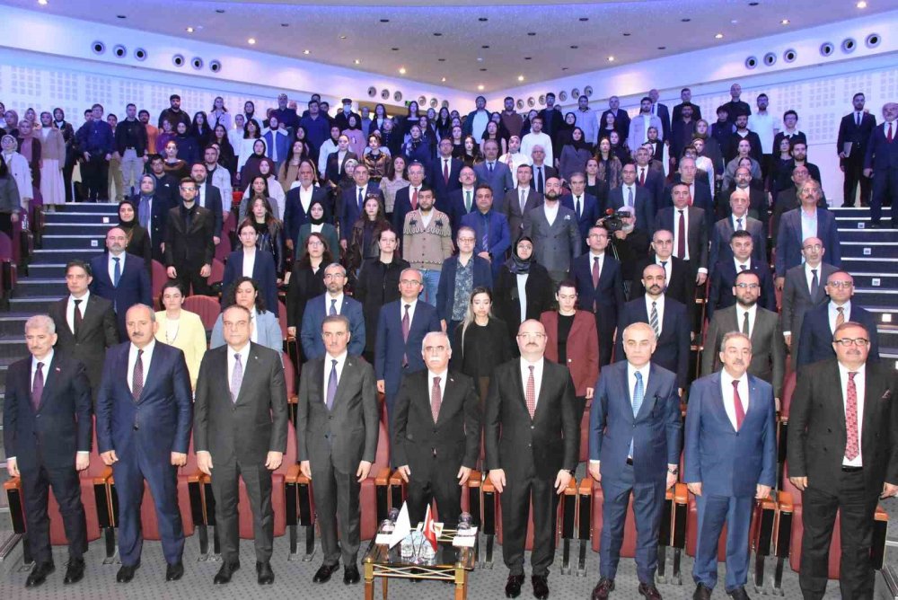 Anayasal Haklar ve Göç Politikaları Erzurum’da Masaya Yatırıldı.. Özkaya’dan Mesajlar!