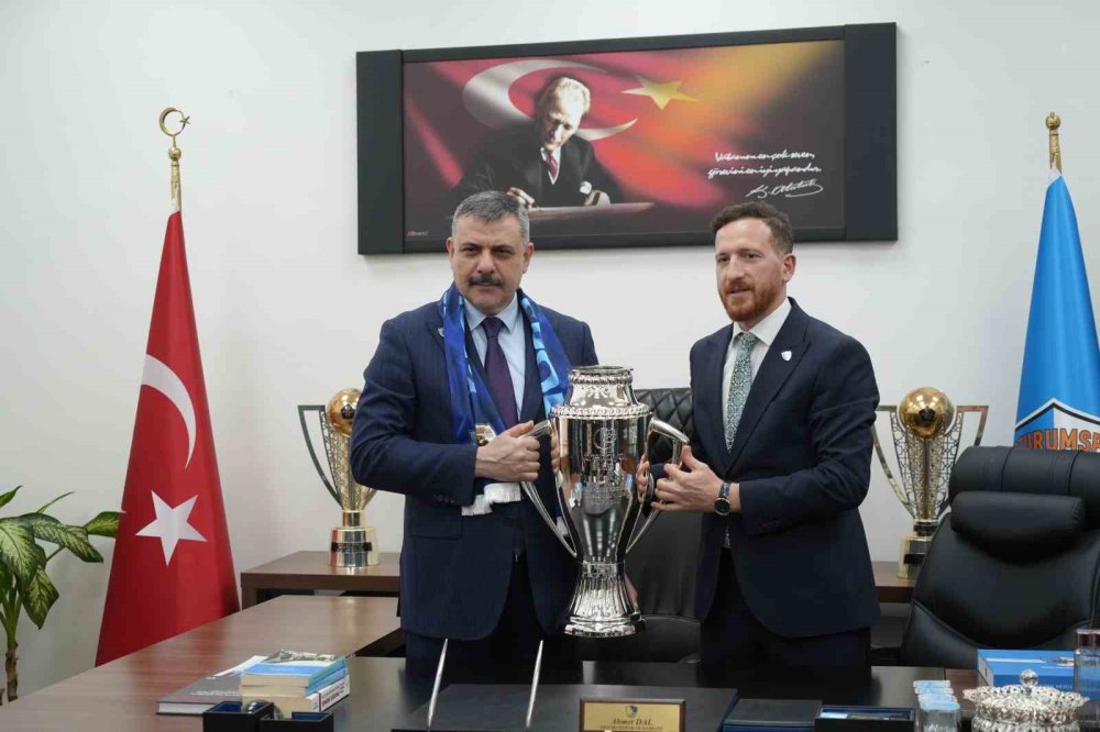 İçişleri Bakanı Çiftçi’den Erzurumspor’a Tebrik Ziyareti