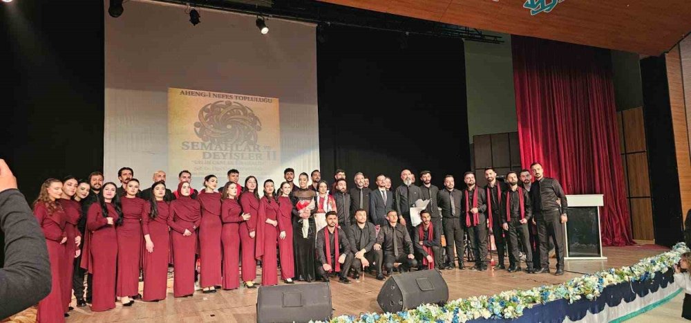 Kars’ta “Gelin Canlar Bir Olalım” Gecesi.. Yoğun Katılım Dikkat Çekti!