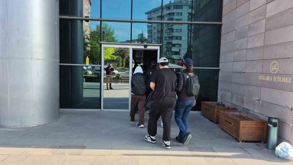 Peş Peşe Kritik Baskınlar.. Kaçakçılık ve Yolsuzluk Ağına Eş Zamanlı Operasyonlar!